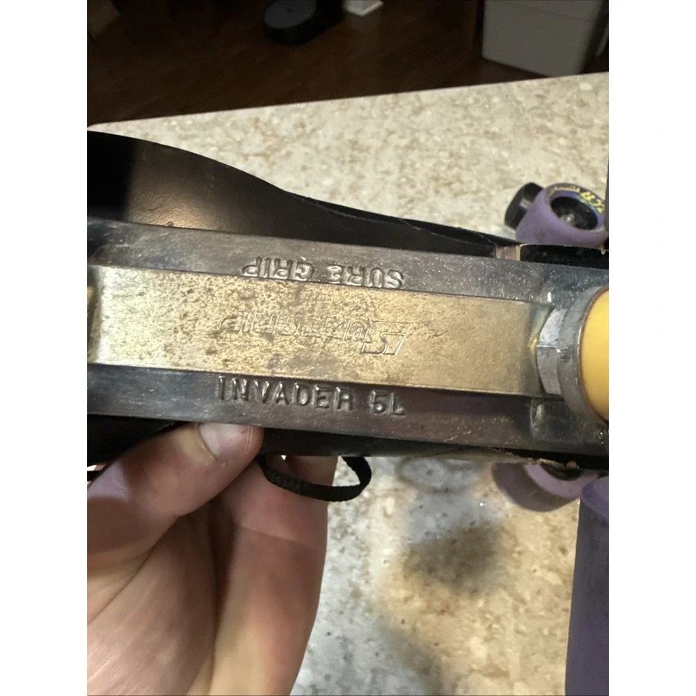 Riedell classic 166